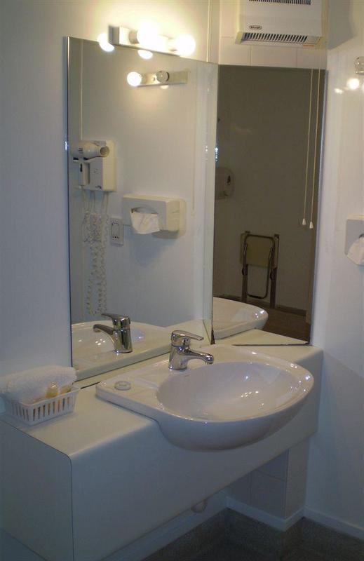 Ashwood Manor Motor Lodge Хамилтън Екстериор снимка