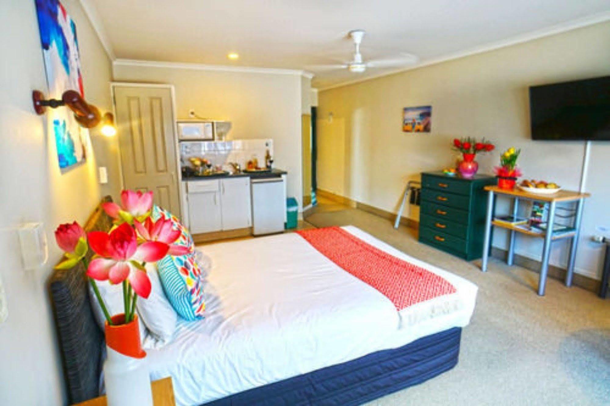 Ashwood Manor Motor Lodge Хамилтън Екстериор снимка